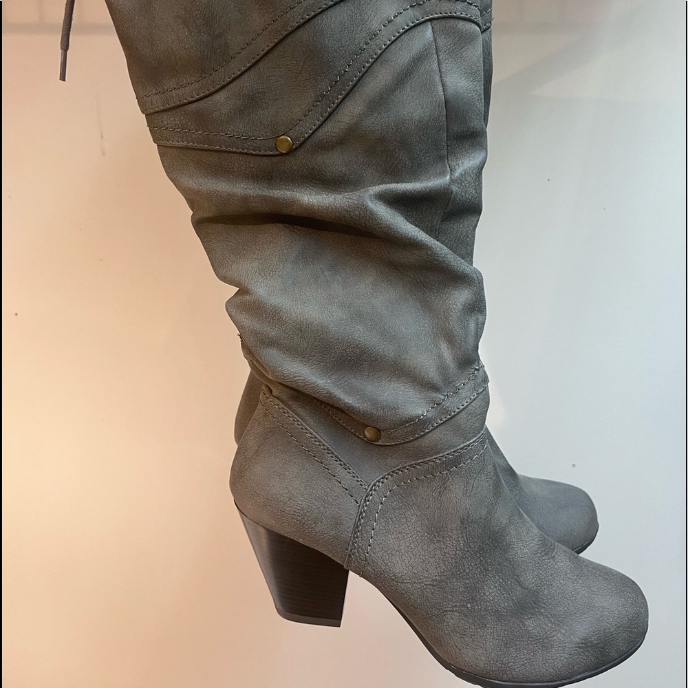 Bongo Knee High Boots in Gray Suede